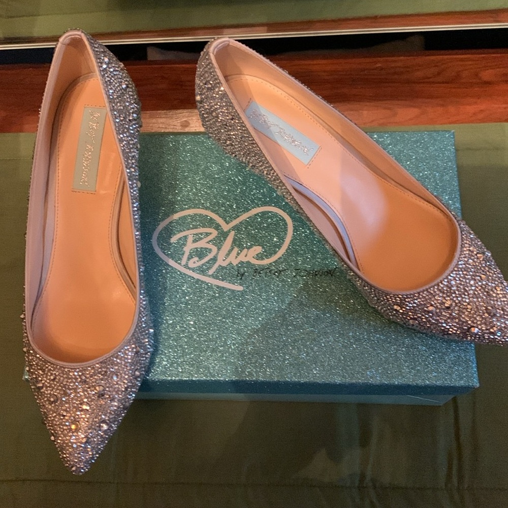 Betseyjohnson SB-JORA SIL SATIN PUMP